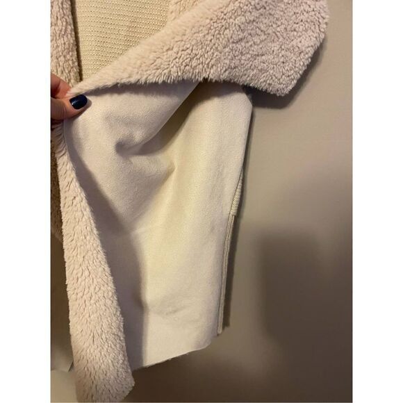 Romeo and Juliet Couture Vest (SZ M) - Picture 3 of 4